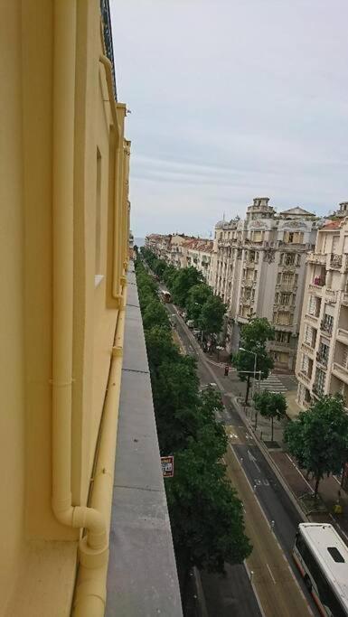 Lovely Refurbished Apartment Nice Exterior photo